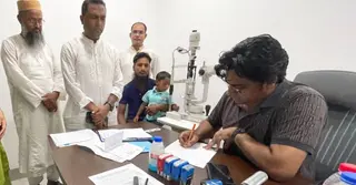 শিশু বক্করের চোখের চিকিৎসার দায়িত্ব নিলেন প্রধানমন্ত্রী